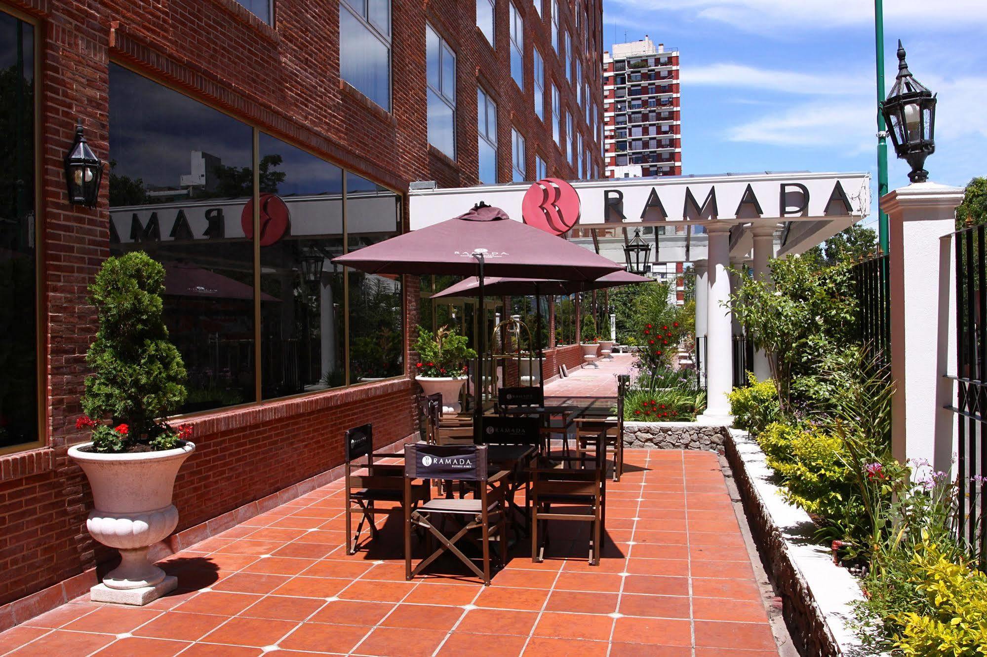 Отель Ramada By Wyndham Buenos Aires Висенте-Лопес Экстерьер фото